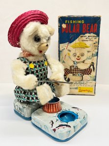 Lot 116 - 1960s Boxed Cragstan battery operated Fishing Polar Bear - works - ti