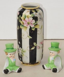 Lot 184 - 3 pces Vintage Japanese Ceramics inc Pair 1940s Figural Top Hat Charac