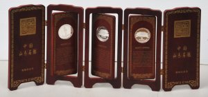 Chinese Laquered Table top folding screen with three inset Commemorative Medalli