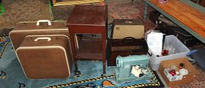 Group Lot of Mixed Items incl Cased Singer Electric Sewing Machine, Wooden Magaz