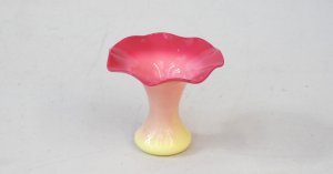 Victorian hand blown Burmese Glass Vase - Yellow Uranium base up to Pink Ruffled